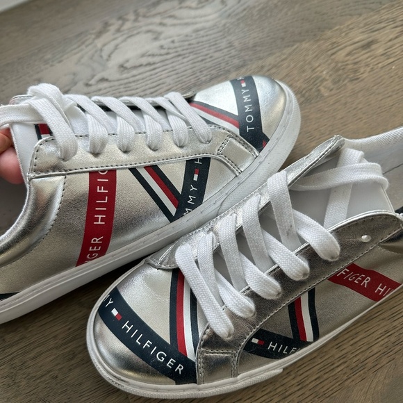 TOMMY HILFIGER Unisex Lace-Up Running Shoes - Picture 2 of 4